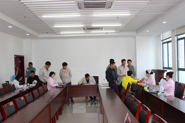 3561554276429319.jpg 獻血現(xiàn)場.jpg