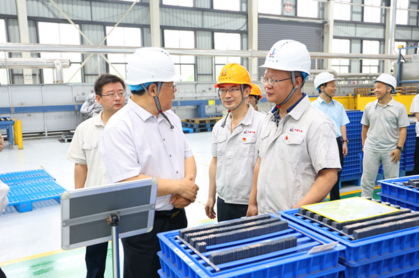 7151624498265626.jpg 宮總檢查安全環(huán)保工作2_副本.jpg